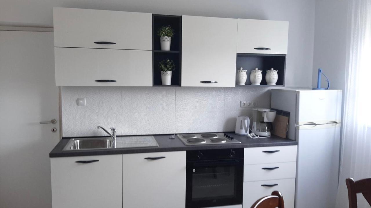 Apartment Tea Rab Town Eksteriør billede